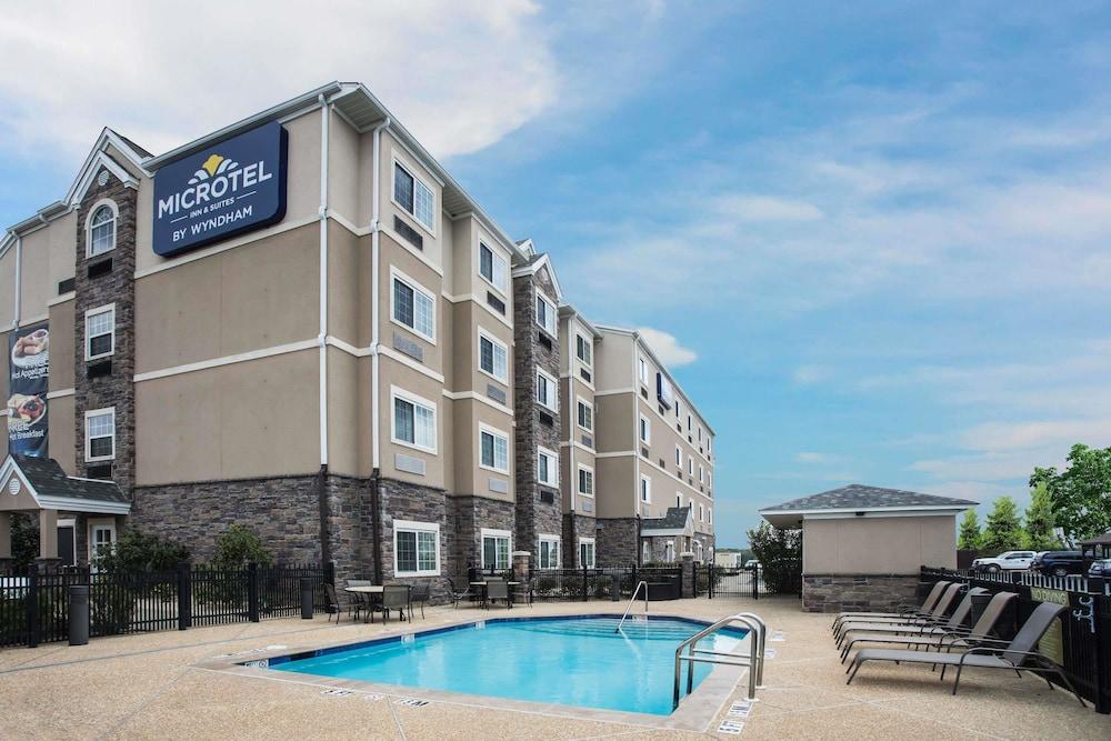 Microtel Inn And Suites By Wyndham Опелика Екстериор снимка